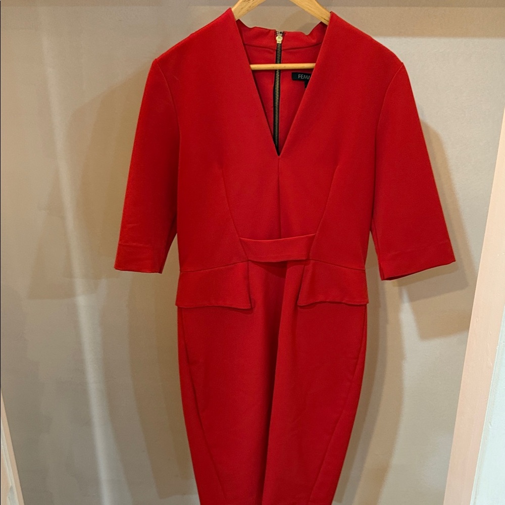 Elegant Red Women's Dress - Picture 4 of 12